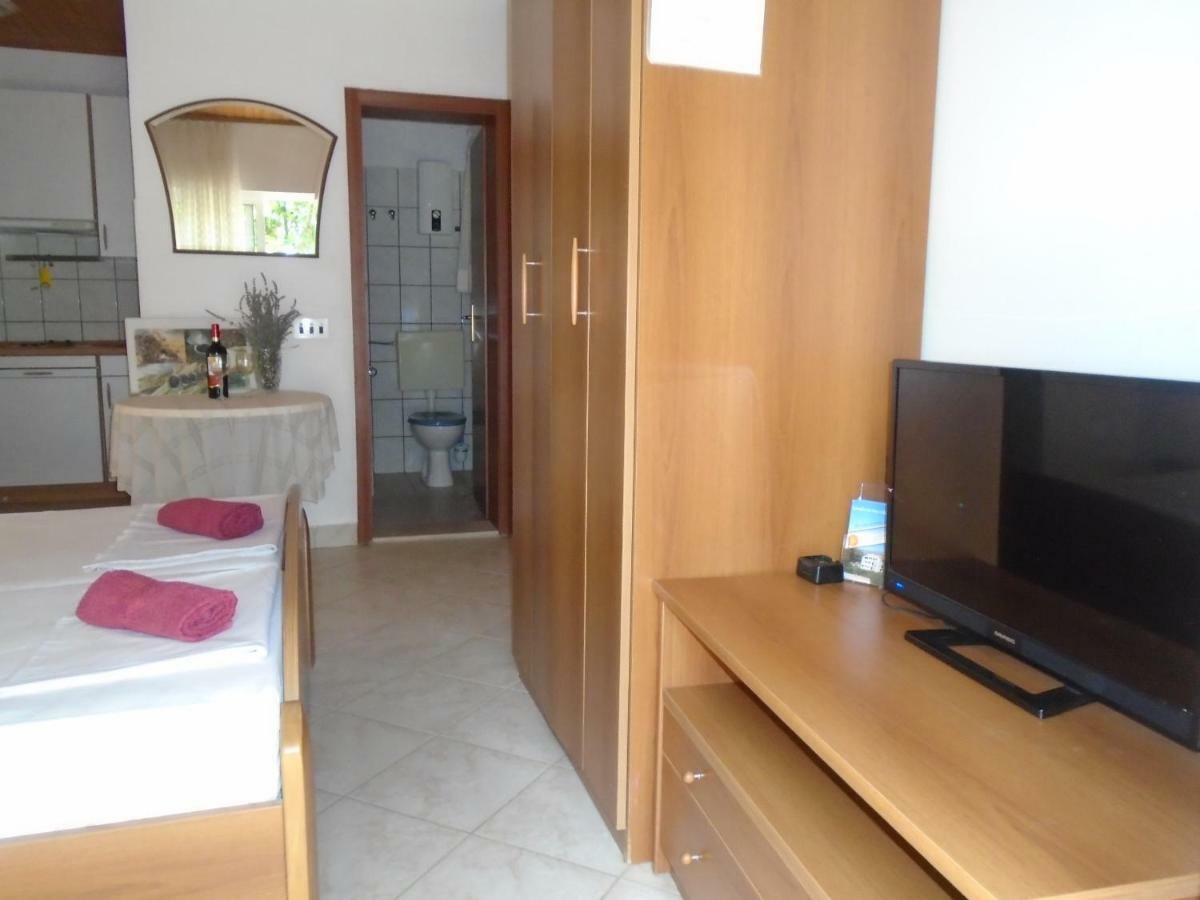 Apartments Sveti Anton Orebić Eksteriør bilde